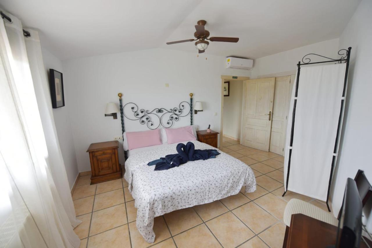 Hotel Rural El Castillo Larraga ภายนอก รูปภาพ