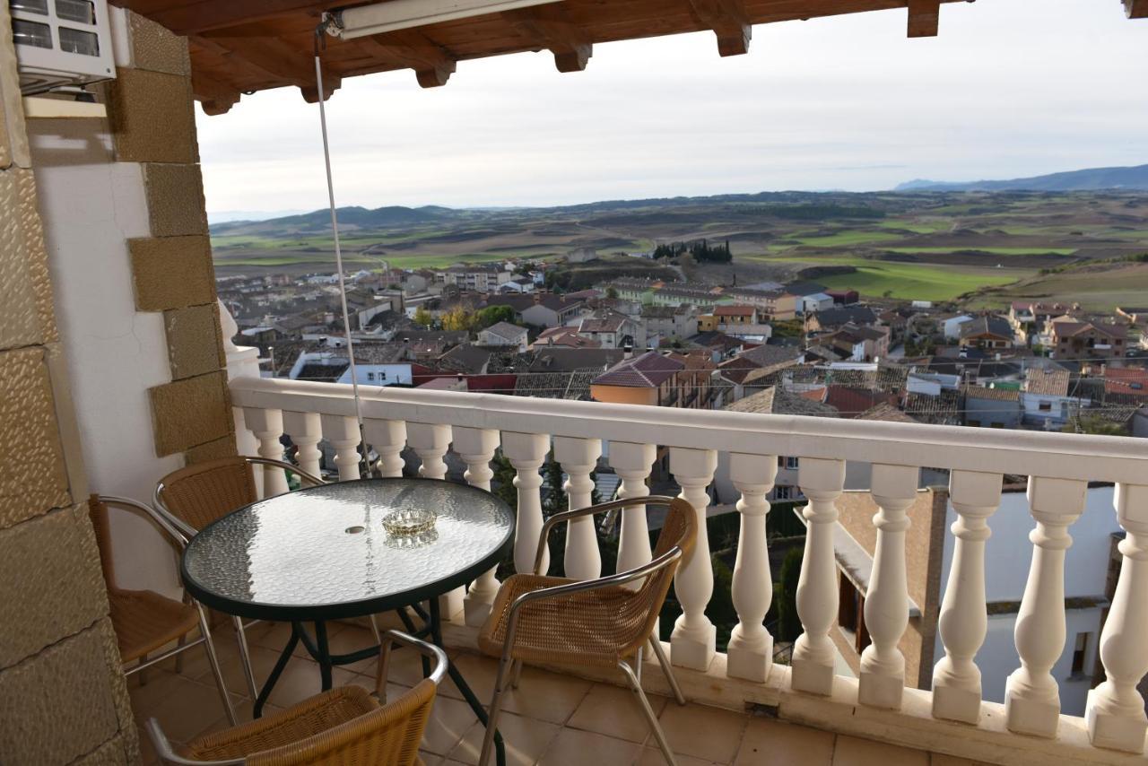 Hotel Rural El Castillo Larraga ภายนอก รูปภาพ