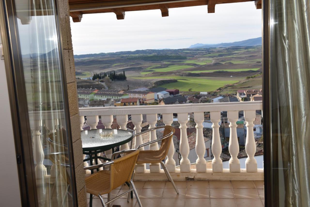 Hotel Rural El Castillo Larraga ภายนอก รูปภาพ